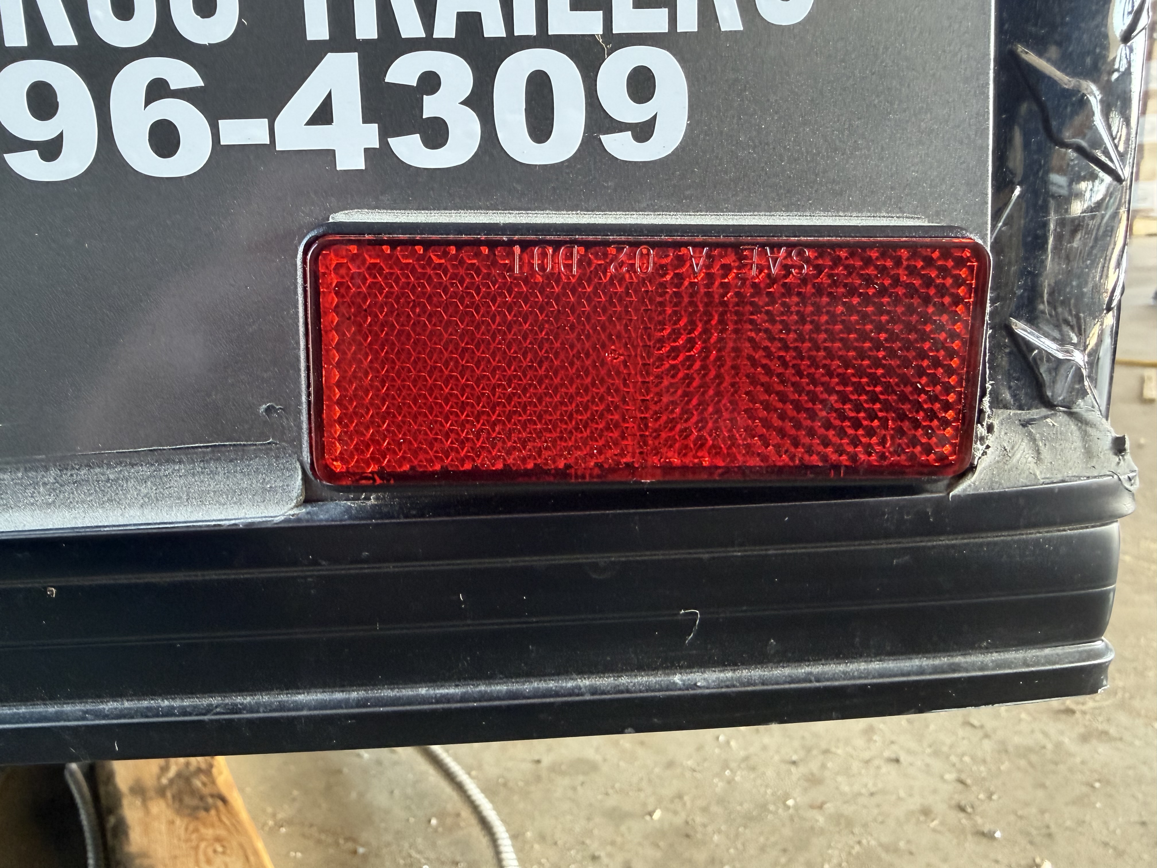 Trailer Safety Reflector – Exterior Marker Reflector - Image 4